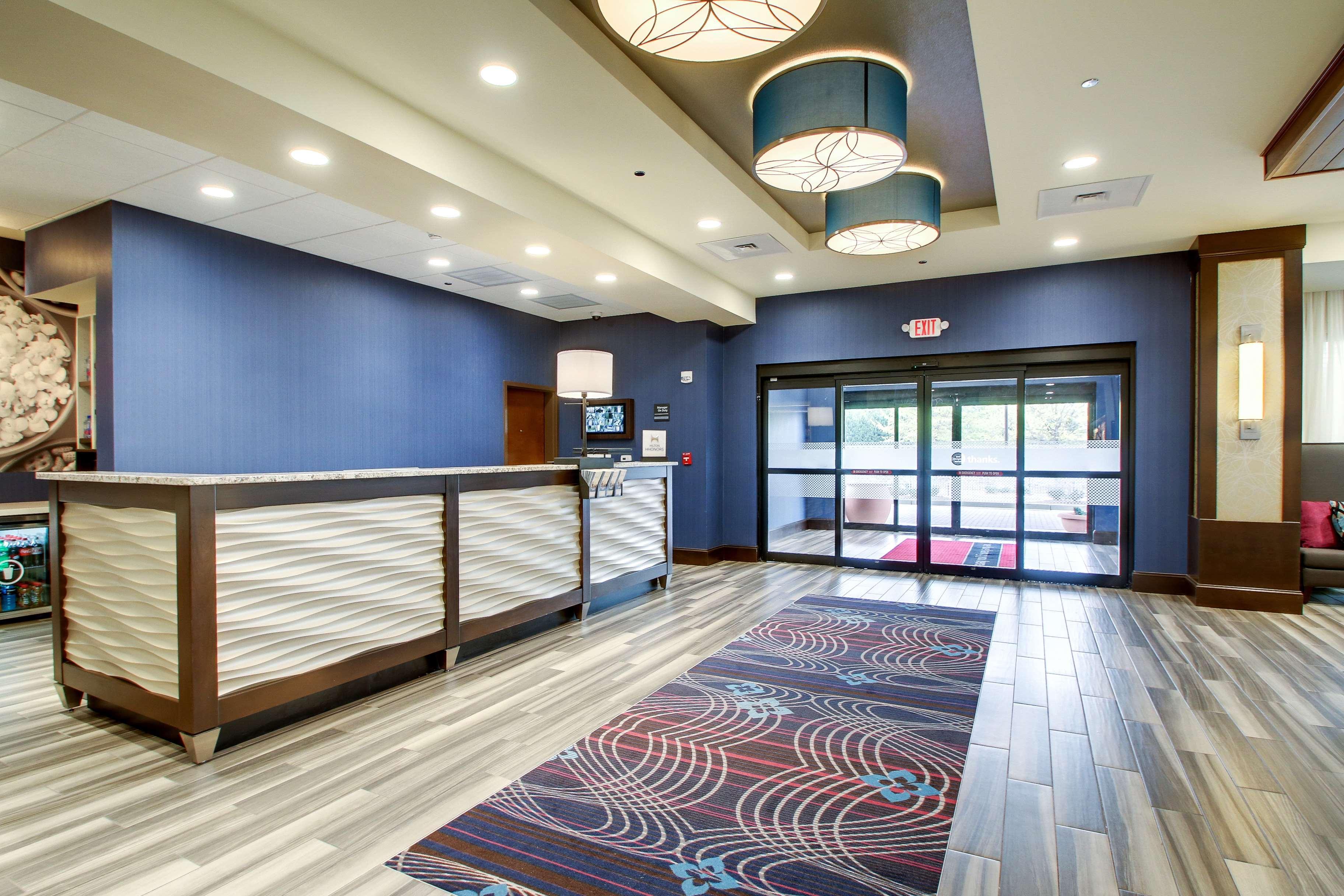 Hampton Inn & Suites Greenville Airport Экстерьер фото