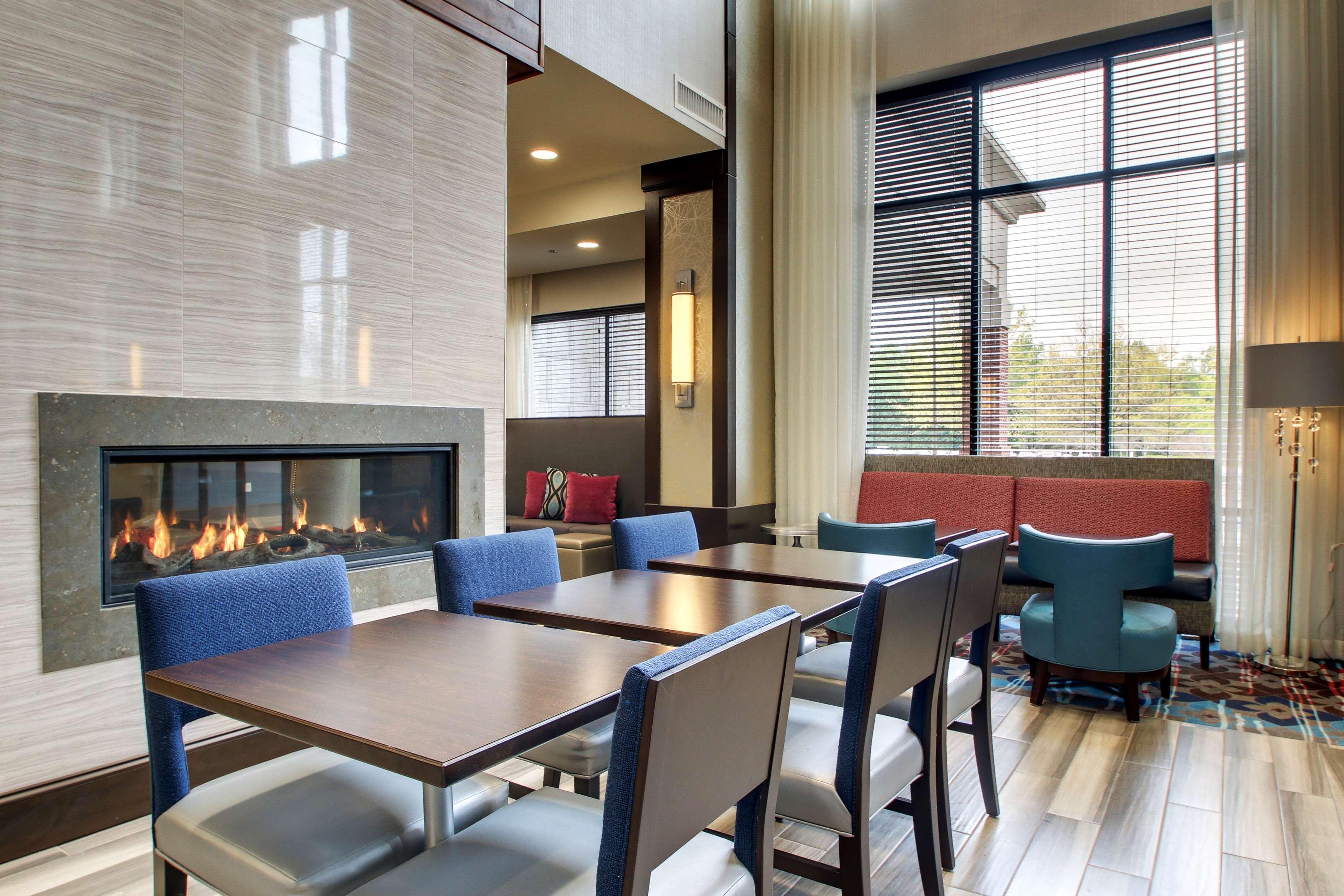Hampton Inn & Suites Greenville Airport Экстерьер фото