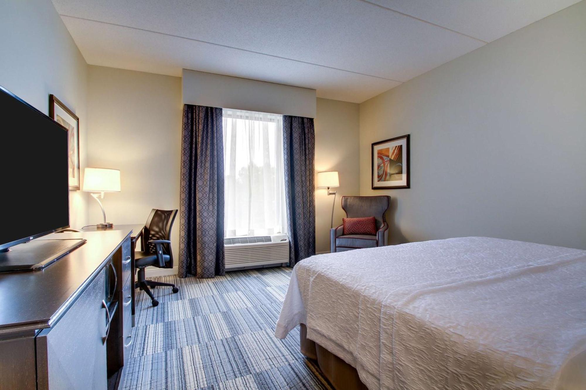 Hampton Inn & Suites Greenville Airport Экстерьер фото