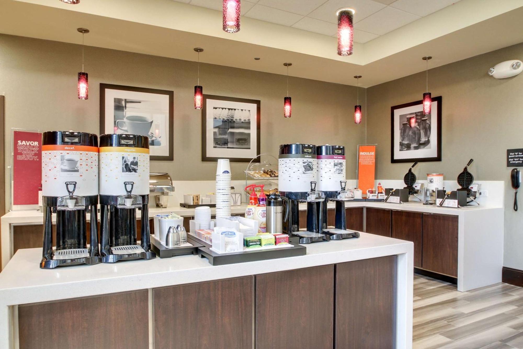 Hampton Inn & Suites Greenville Airport Экстерьер фото